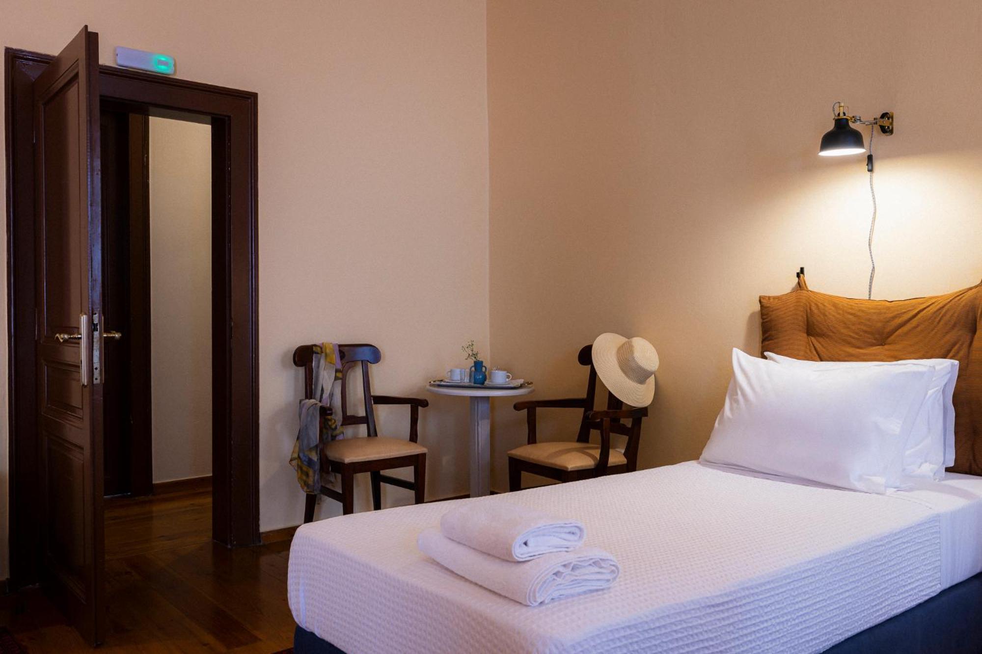 Sundial Lodge Chrissi Akti Chania Exterior foto