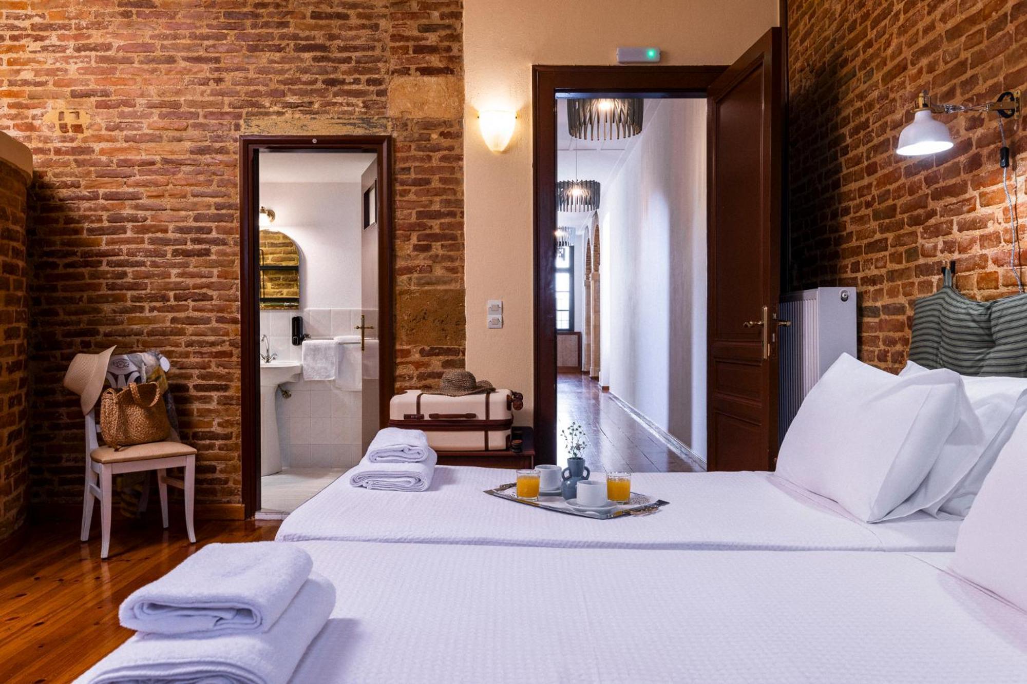 Sundial Lodge Chrissi Akti Chania Exterior foto