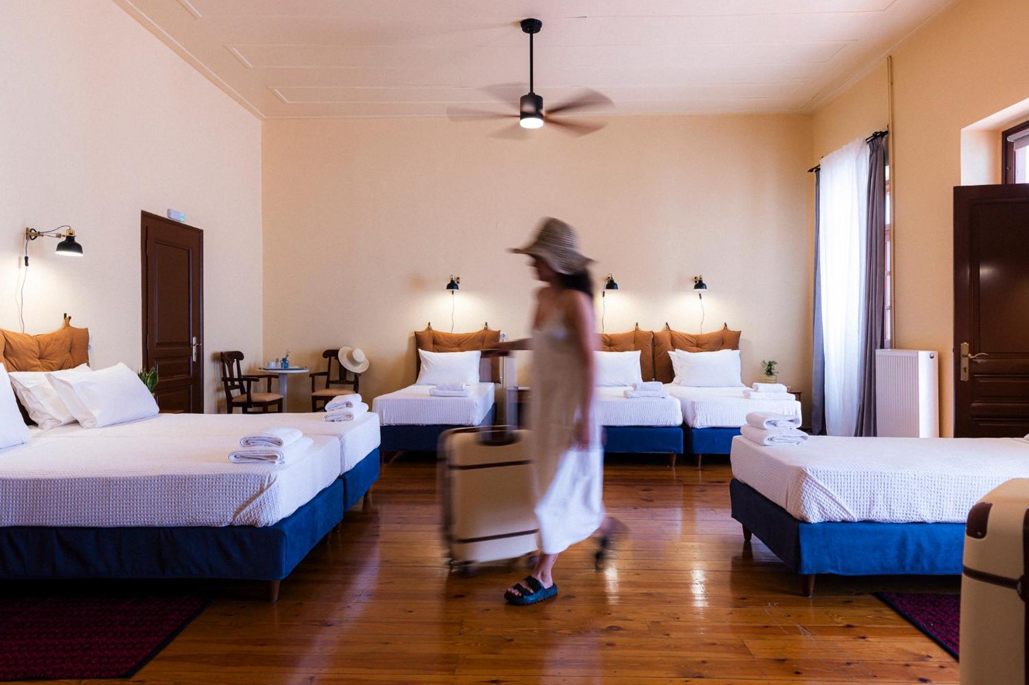Sundial Lodge Chrissi Akti Chania Exterior foto