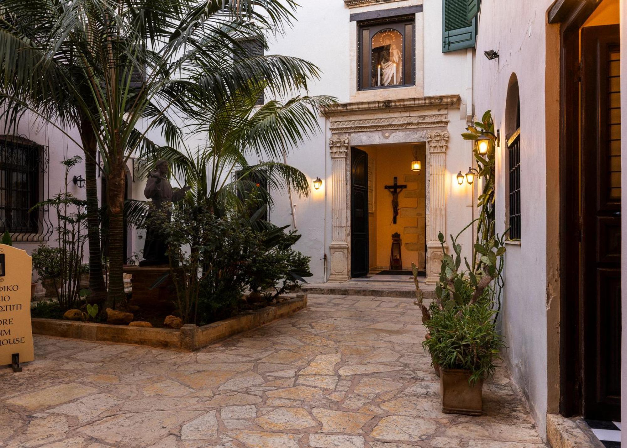 Sundial Lodge Chrissi Akti Chania Exterior foto
