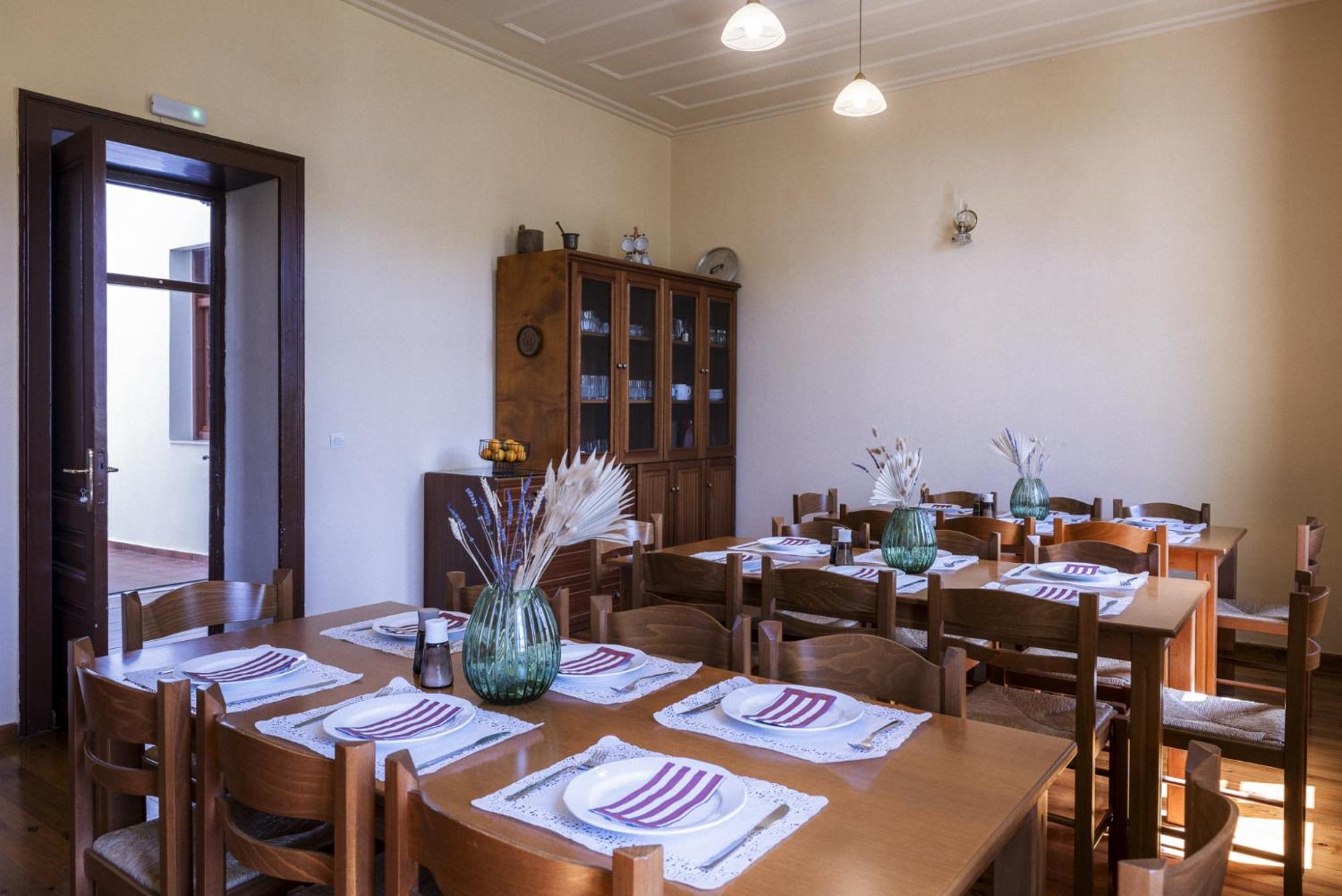 Sundial Lodge Chrissi Akti Chania Exterior foto