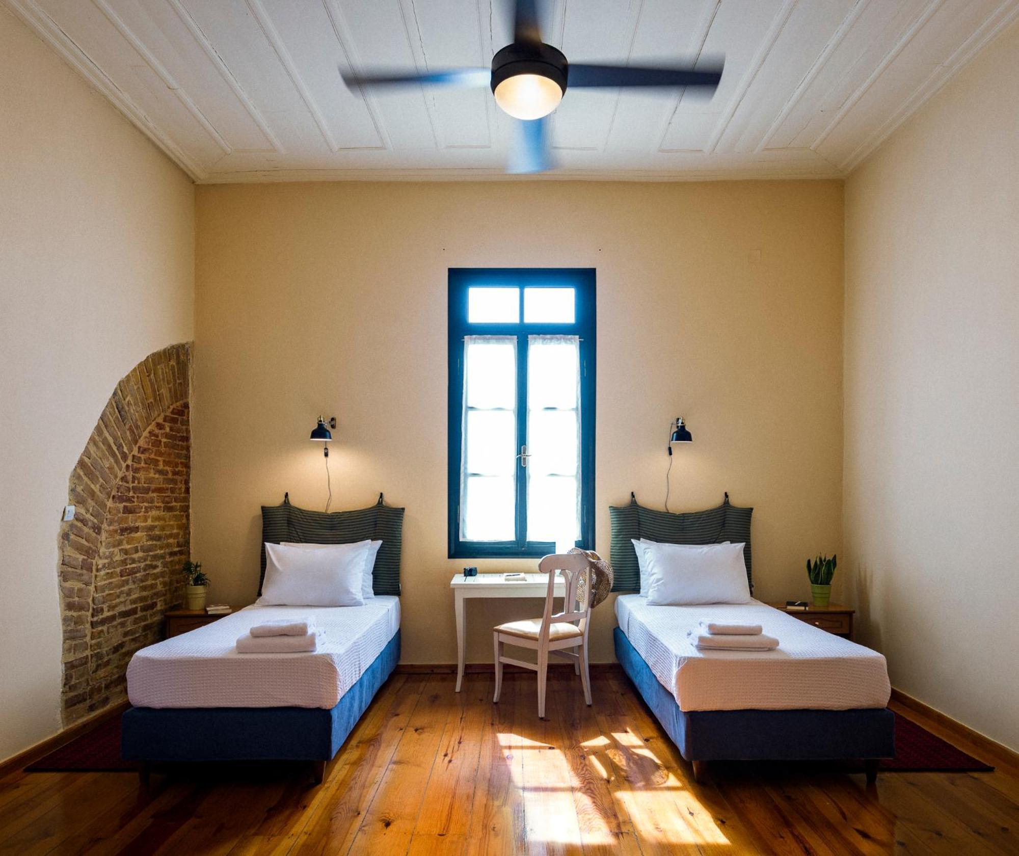 Sundial Lodge Chrissi Akti Chania Exterior foto